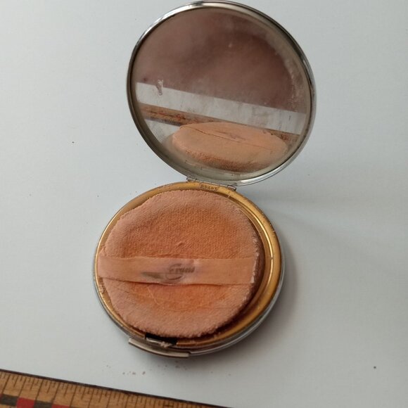 Vintage Gold Bow and Silver Compact Mirror by Evans Makeup Original Antique Gift - Picture 5 of 9